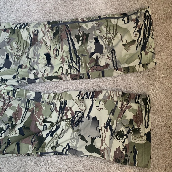 Under Armour Hunting Fleece Barren Camo Pants - Picture 7 of 8